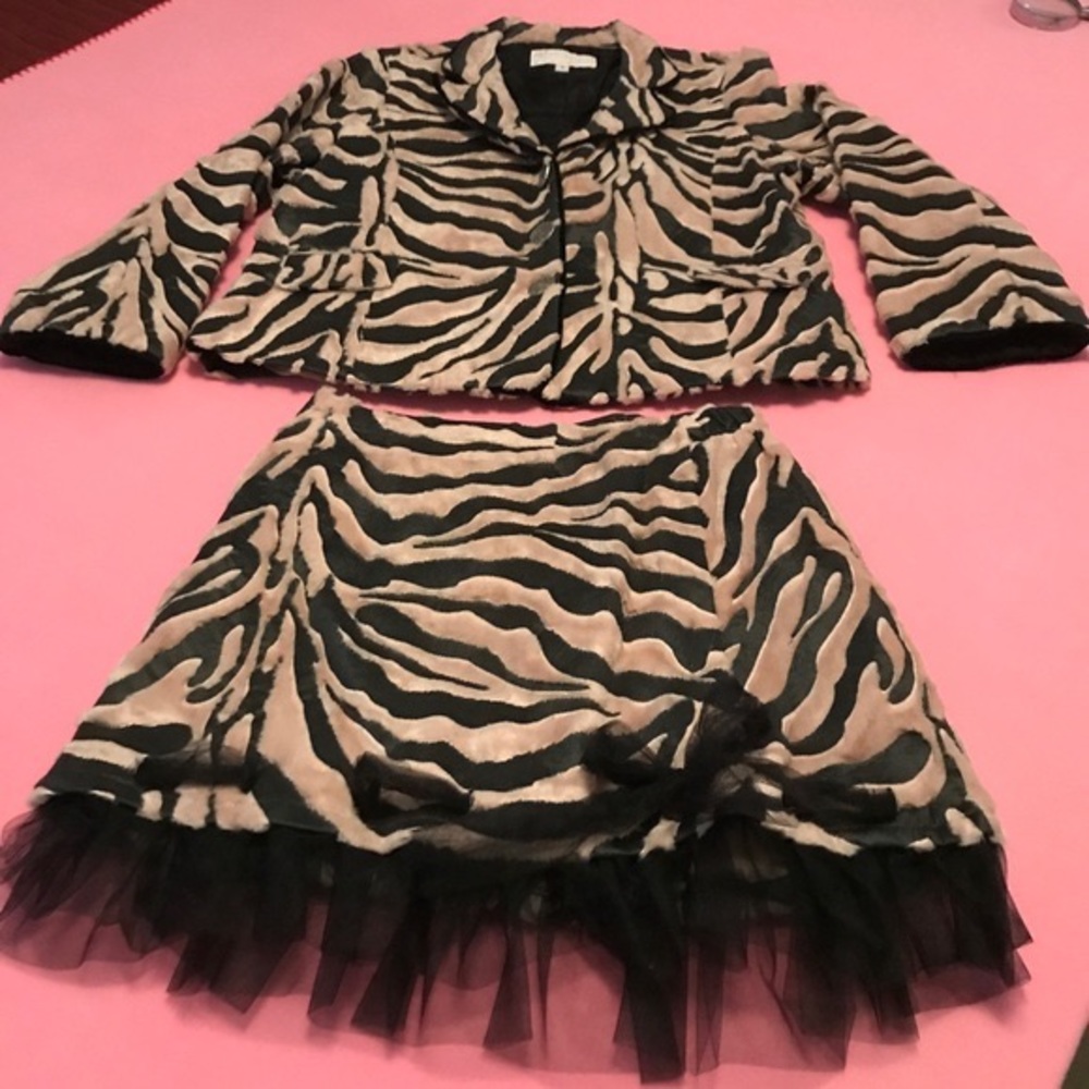 Trish Scully zebra print jacket & skirt Size 8